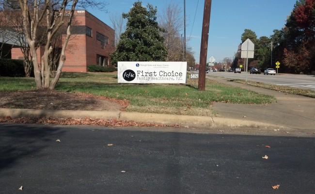 First Choice Family Healthcare Ground Sign